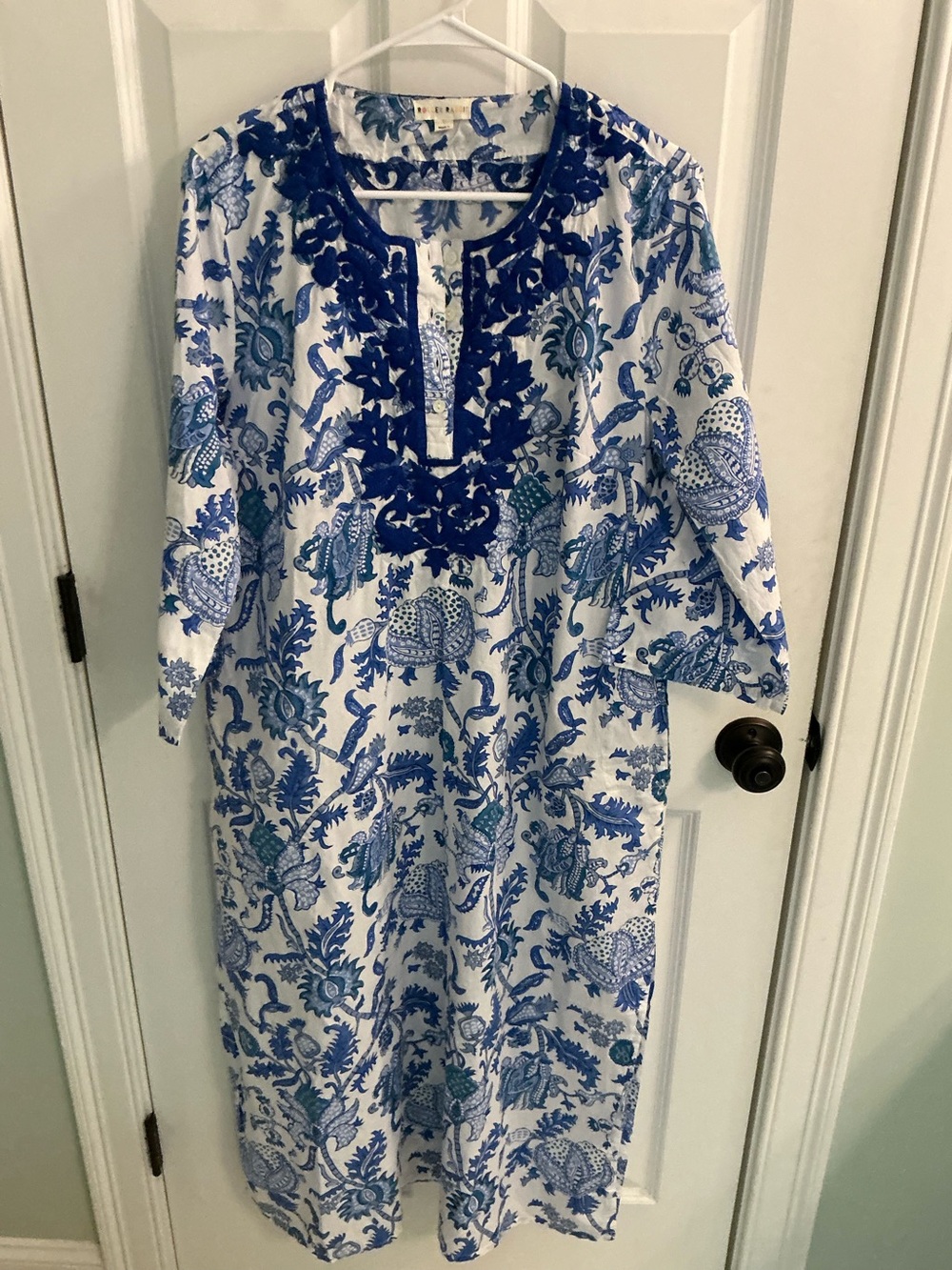 Roller Rabbit embroidered maxi tunic in Amanda print sz large